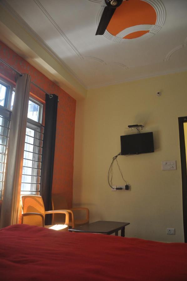 Hotel Lansblue Lansdowne Esterno foto